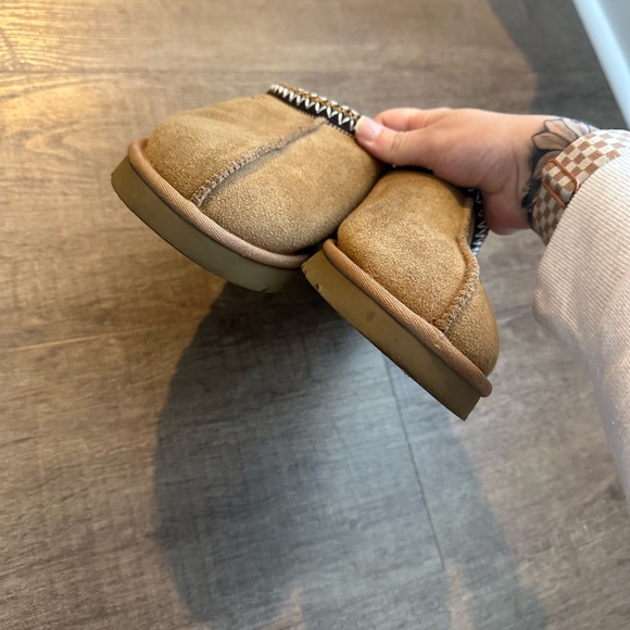 Ugg Tasman Slippers Women’s Size 9 - Picture 6 of 7